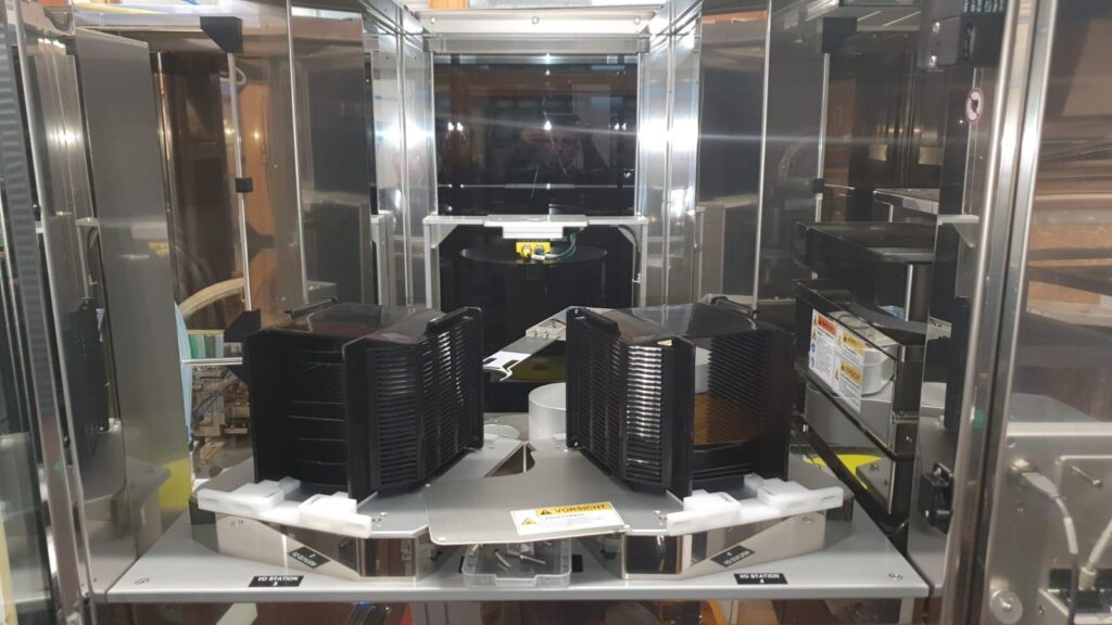 Wafer cassettes in a refurbished coater/developer track