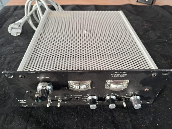 MKS Instruments Deutschland Gmbh Controller 252AG-1-VPO - Controller - used, functional - SN 40666G - Image 3