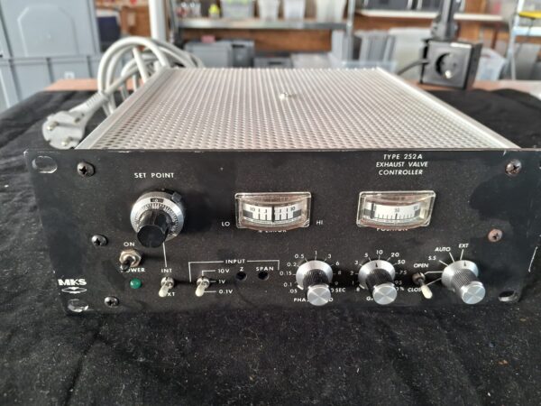 MKS Instruments Deutschland Gmbh Controller 252AG-1-VPO - Controller - used, functional - SN 40666G