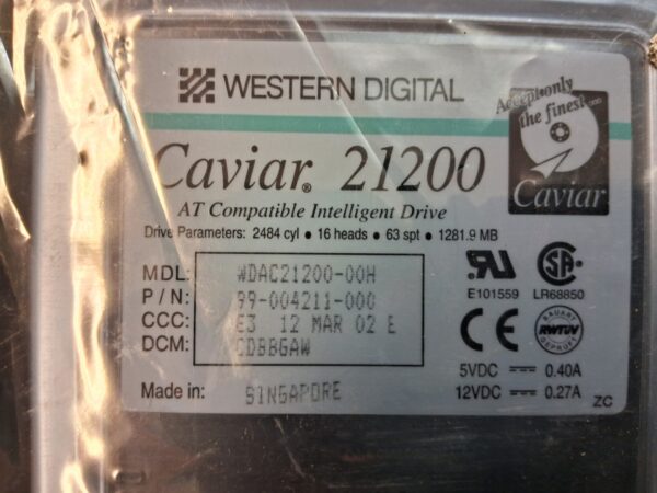 Western Digital AT Compatible Intelligent Drive - 1281.9 MB Caviar 21200 - Hard Drive - new