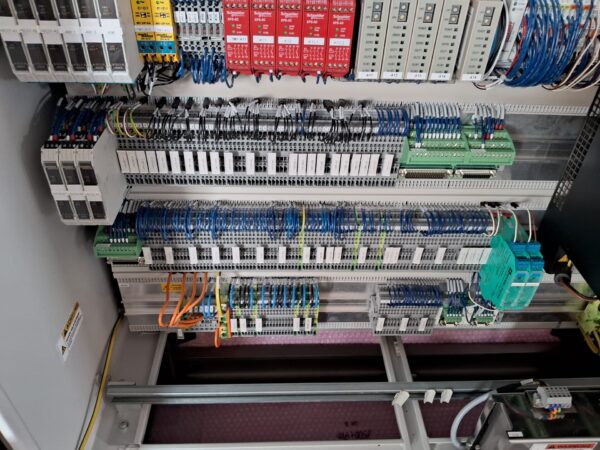 Rittal Standard Enclosure - Suess Microtec - Gamma Spray Coater CM 5120.009 - Standard Enclosure - used, functional - SN 008400 - Image 11
